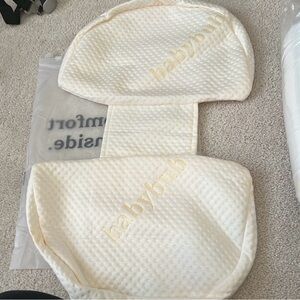 Never used baby bub maternity pillow. Still in packaging!